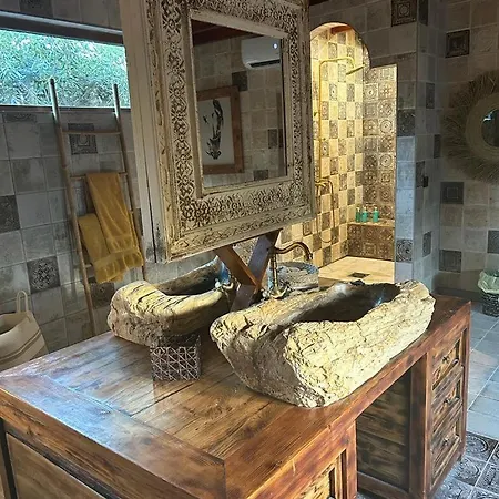 מלון Cortijo Boutique 3*